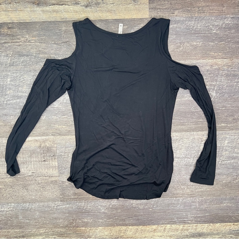 Glitz black cold shoulder long sleeve T-shirt top size medium M B164 - Picture 4 of 4